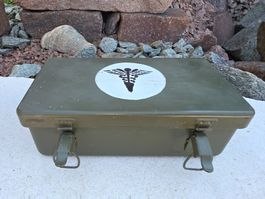 Sanitätskasten EMSSA 36120 ARDENTES  / US Army  leer