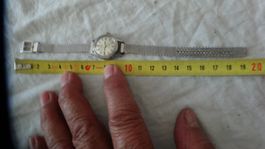 CERTINA SEHR KLEINE DAMEN UHR.HANDAUFZEUG.DAT.LAUFT--22X25MM