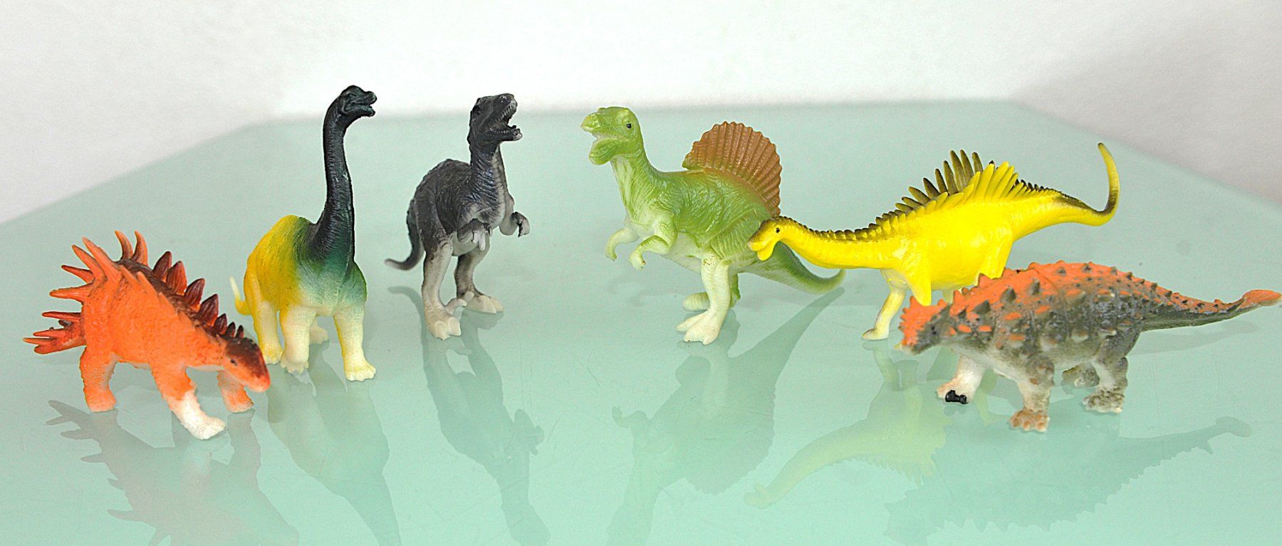 Giocattoli: Buntes Dinosaurier-Set – Usato da Hofstetten SO venduto da Edradour3