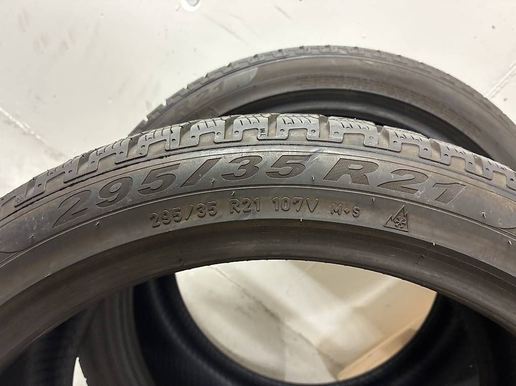 Altro in Scrittura & Disegno: Winterreifen Pirelli 295 35 21 – Usato da Neuenhof venduto da Gt5.Performance_