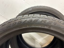 Winterreifen Pirelli 295 35 21