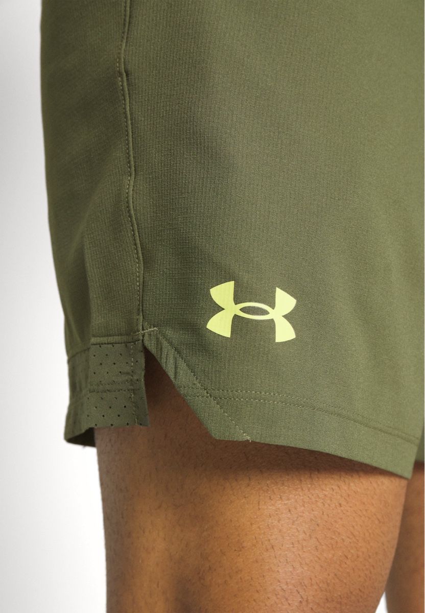 Under Armour Pantaloni: Under Armour - kurze Sporthose – Nuovo e nell'imballaggio originale da Zürich venduto da luxuryoutlet1 2