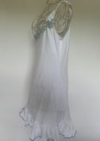 Nachthemd Weiss mit Spitze & Rüschen, Grösse S, Sommerkleid