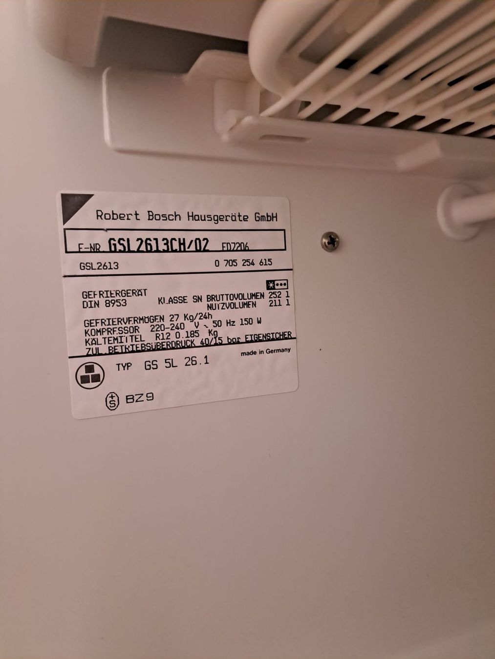 Bosch Congelatori: Gefrierschrank – Usato da Gelterkinden venduto da Zwetschgenbaum 3