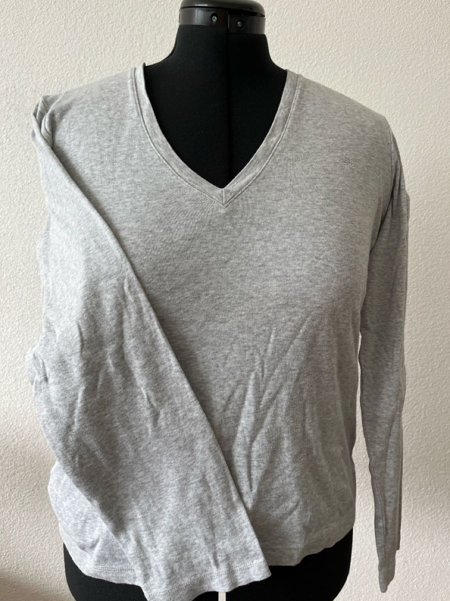 Esprit T-shirt: Graues V-Ausschnitt Langarmshirt Gr. XL – Usato da Buchs SG venduto da Vrenilein 2