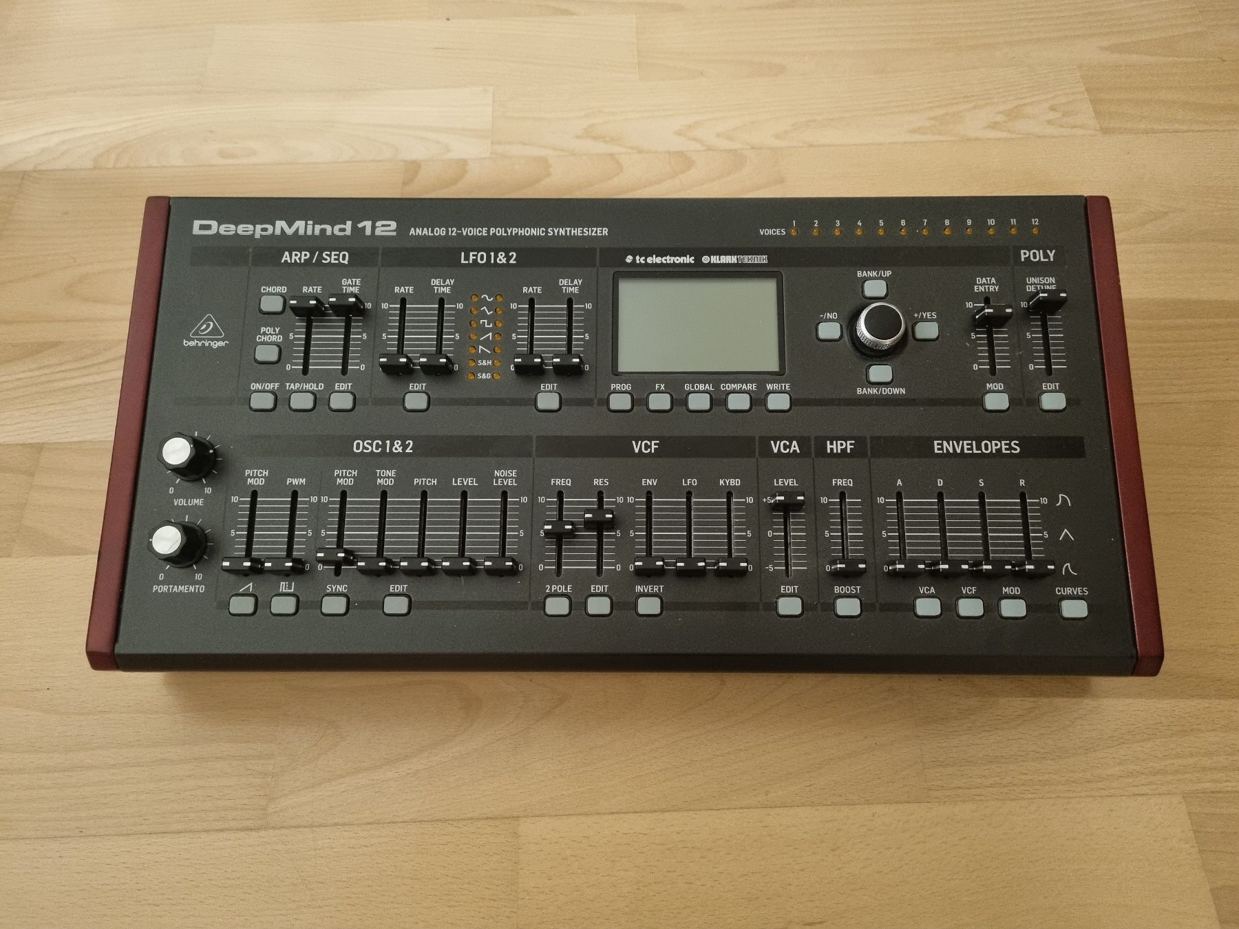Behringer Musikinstrumente: Behringer DeepMind 12D – Neu (gemäss Beschreibung) aus St. Gallen von
