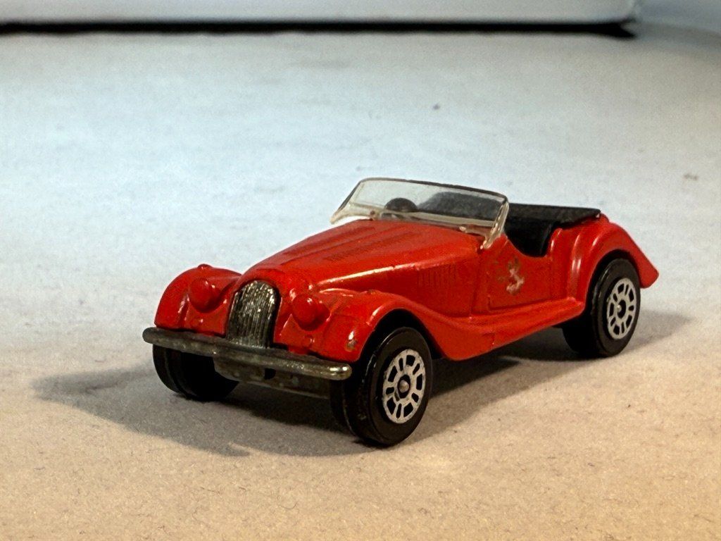 Morgan Modellini d'auto: Morgan Plus 8 Corgi Juniors Whizzwheels 1/64 – Usato da Würenlos venduto da SWISSOLDTIMERS