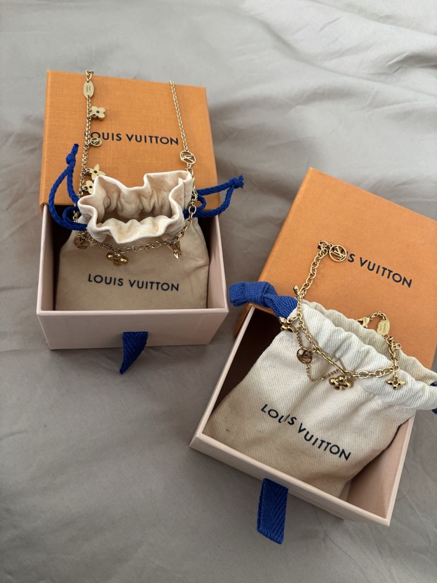 Louis Vuitton Catenine: Louis Vuitton Set Blooming Supple – Usato da Basel venduto da sop_h98w