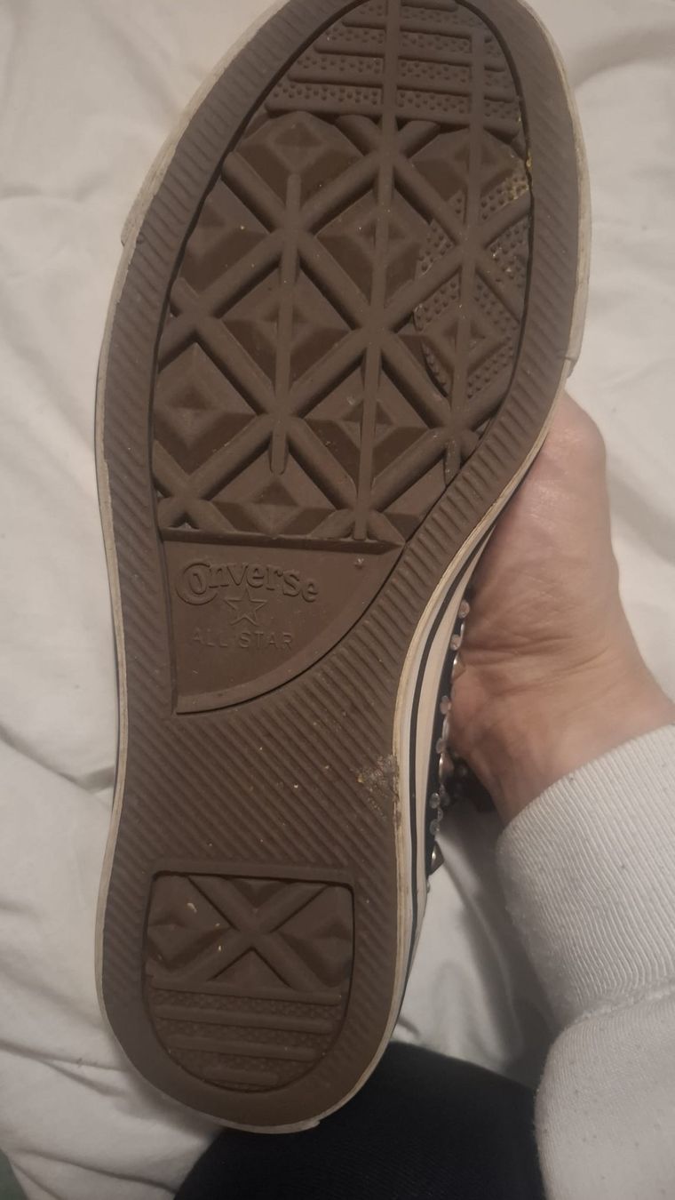 Converse Scarpe da donna: Converse All Star borchie nere donna  – Usato da Monte Carasso venduto da Buttefly 3