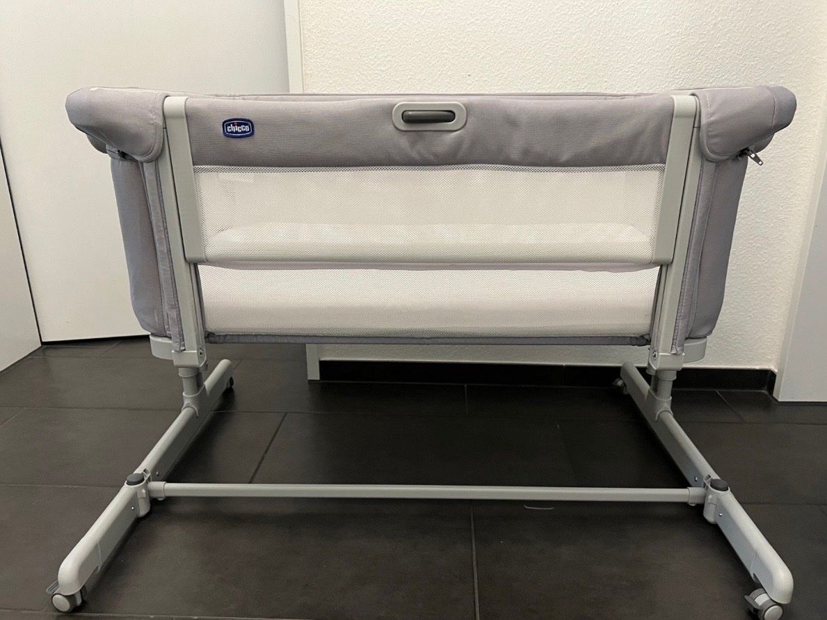 Chicco Betten: Chicco Beistellbett Next2Me Magic Evo grey – Neu (gemäss Beschreibung) aus Thalheim AG von Peralada