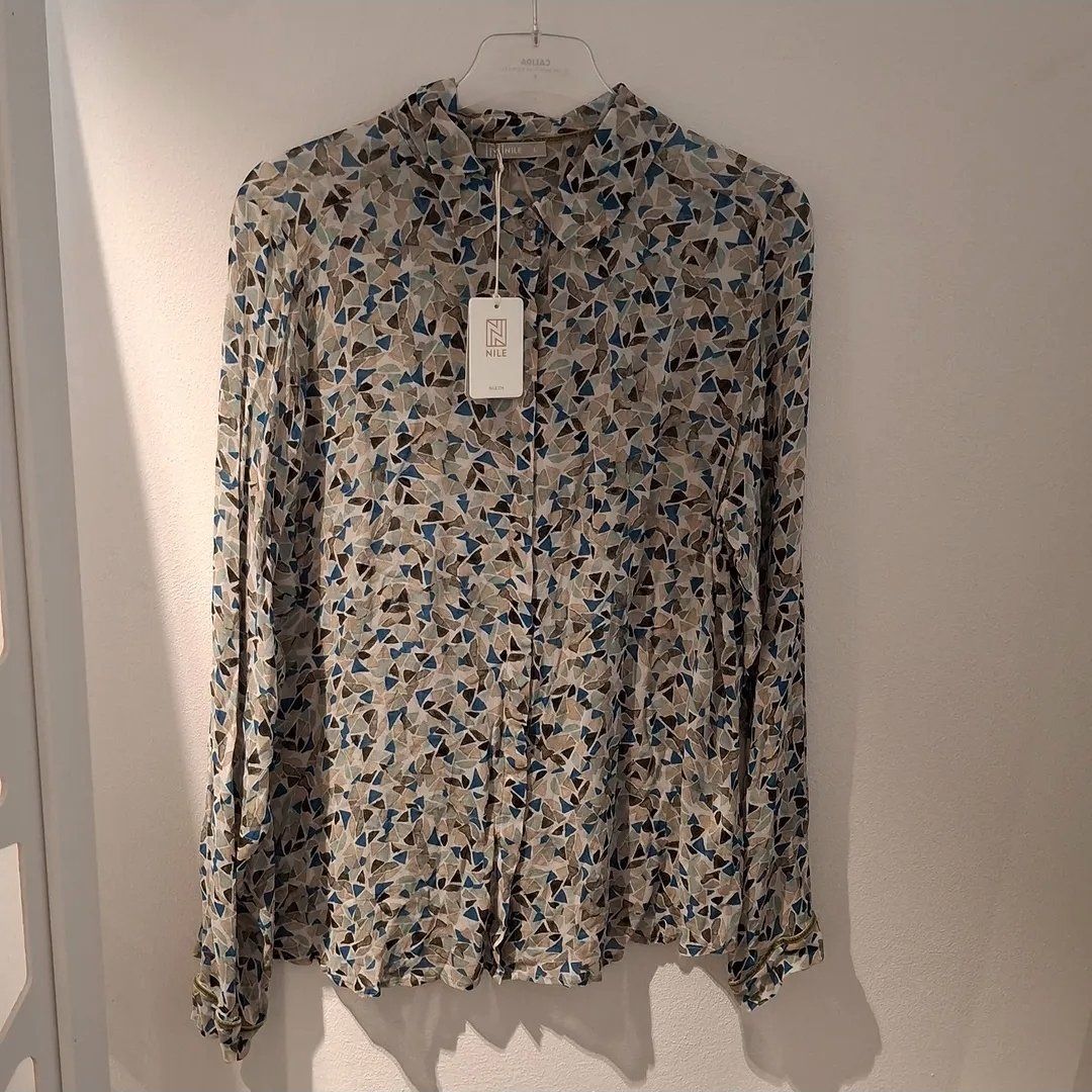 Camicette: Nile bluse – Nuovo e nell'imballaggio originale da Oberhofen am Thunersee venduto da katka99