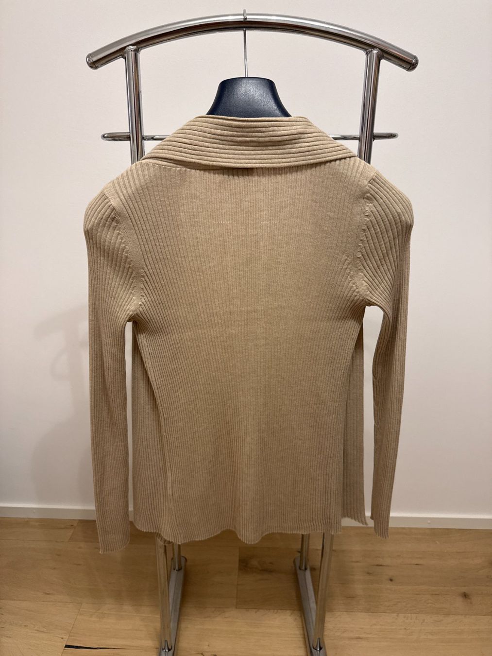 Esprit Giacche: Beiger gerippter Cardigan - Esprit Gr. S – Nuovo (secondo la descrizione) da Fällanden venduto da ala_k7vk 1