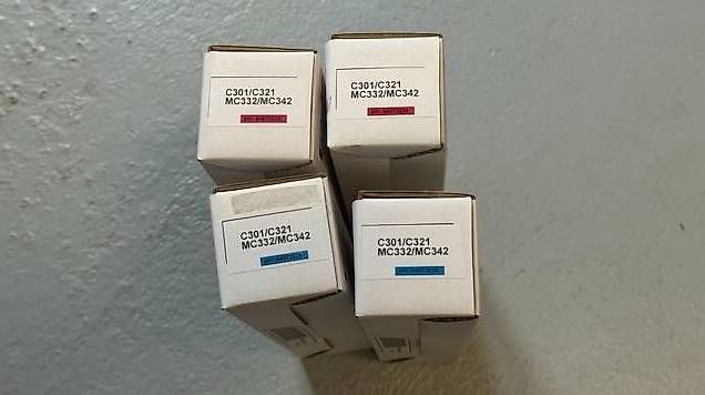 Oki Cartucce per stampanti & toner: Druckerpatronen OKI MC332 / MC342 – Nuovo e nell'imballaggio originale da Hünibach venduto da Asterix777