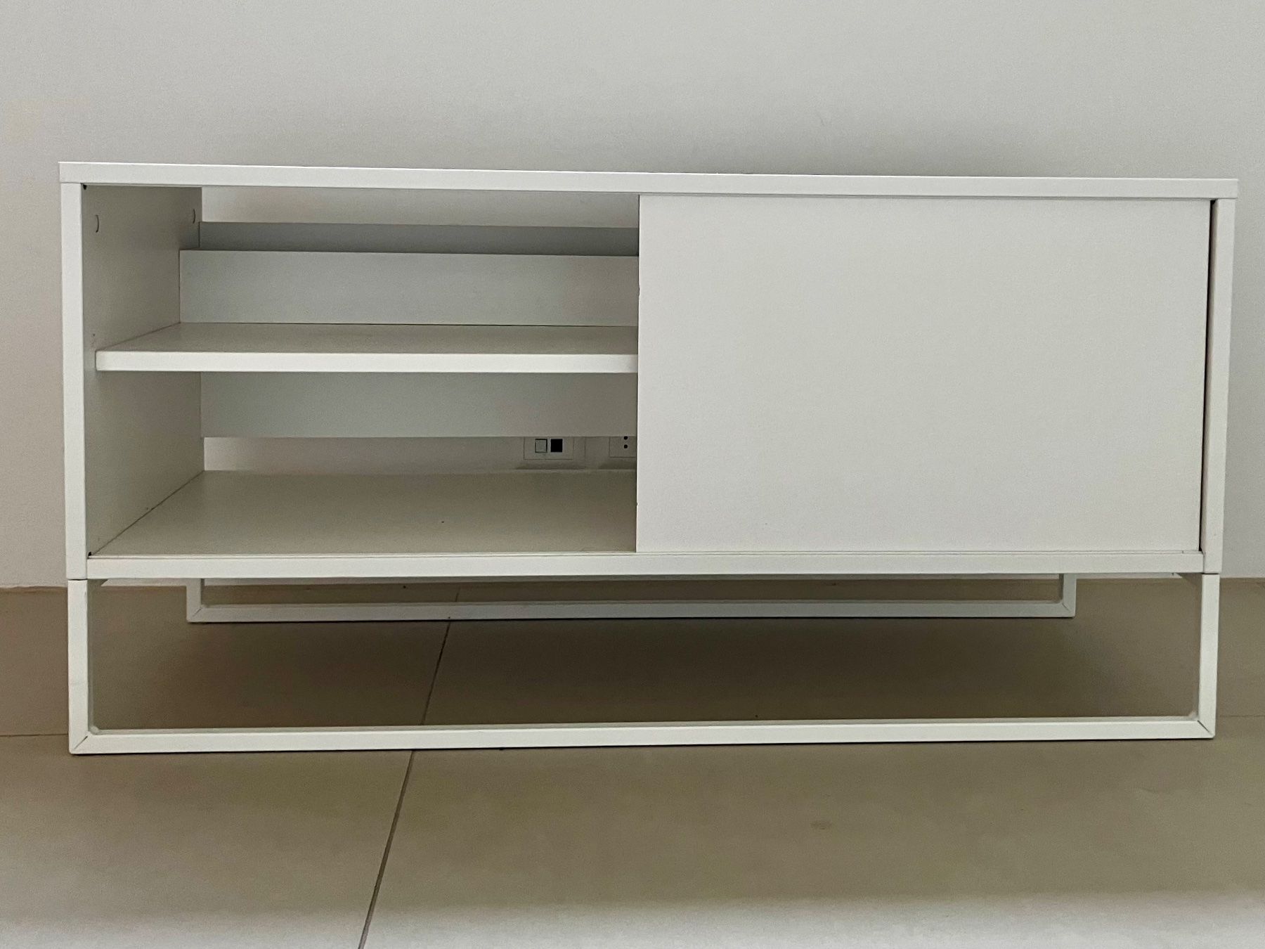 Ikea TV Möbel: Filigranes IKEA TV-Möbel – Gebraucht aus Hausen AG von Angi2209