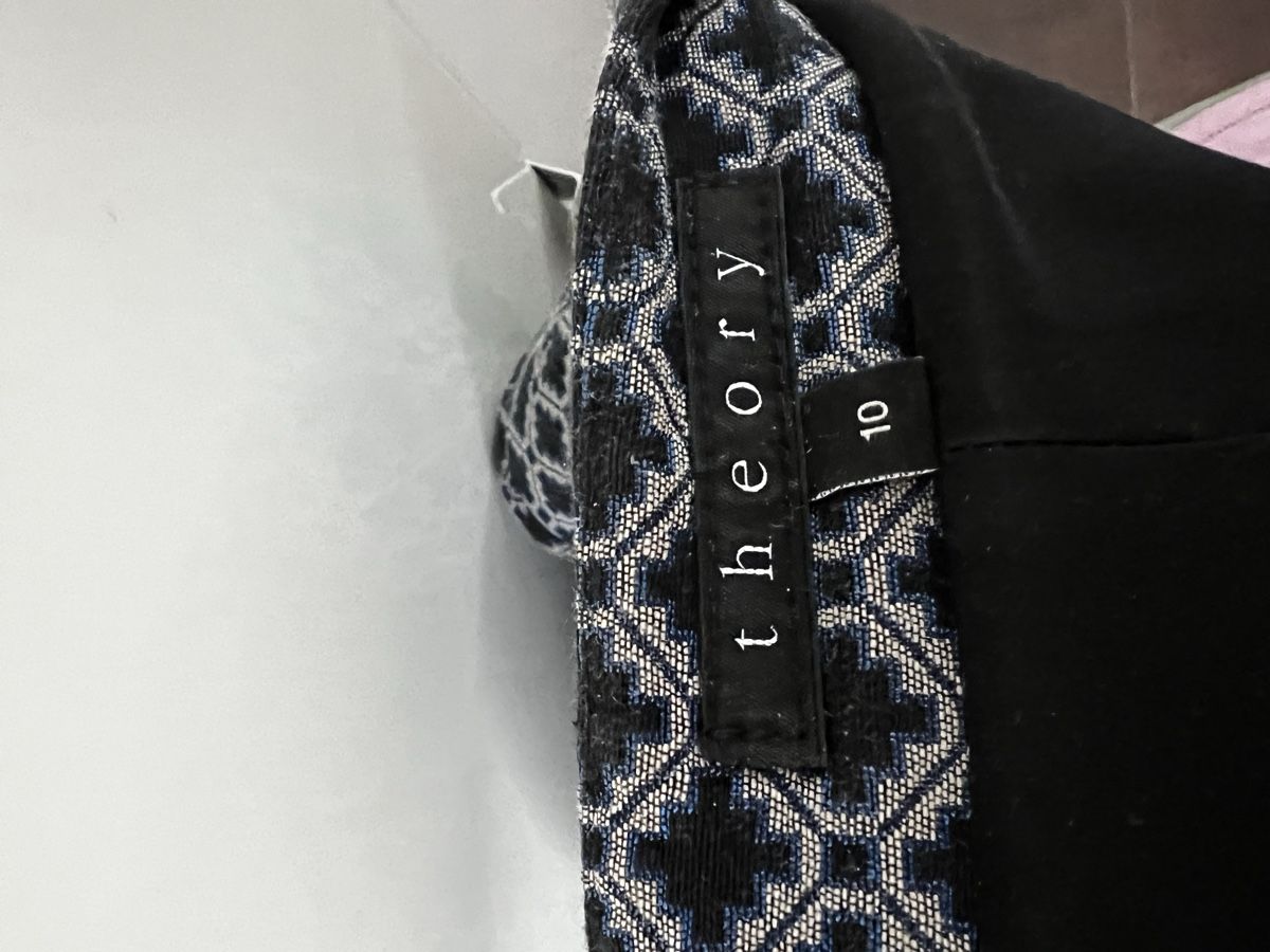 Theory Giacche: Blazer Theory – Usato da Basel venduto da Cica22 2