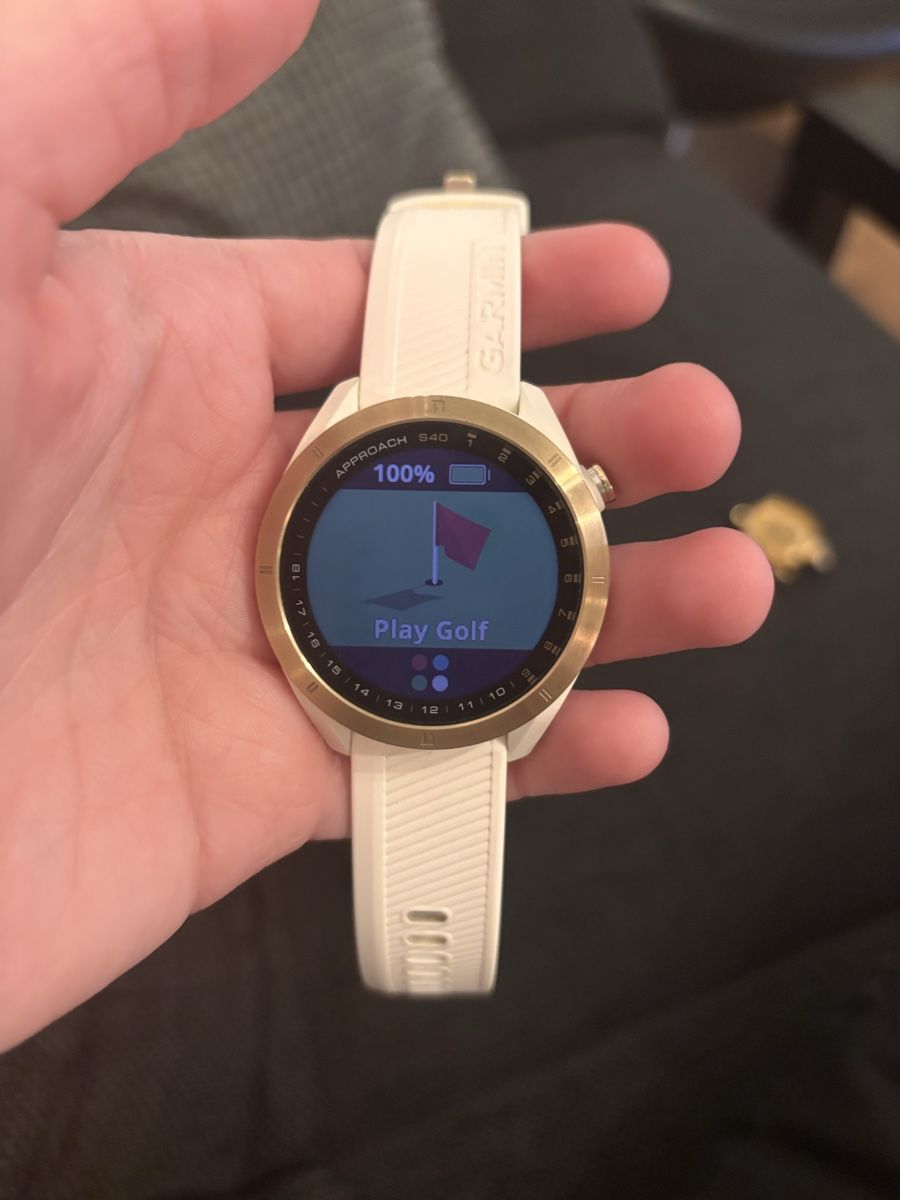 Garmin Smartwatch: Garmin Approach S40 – D'occasion à Zürich par AitanaMueller1