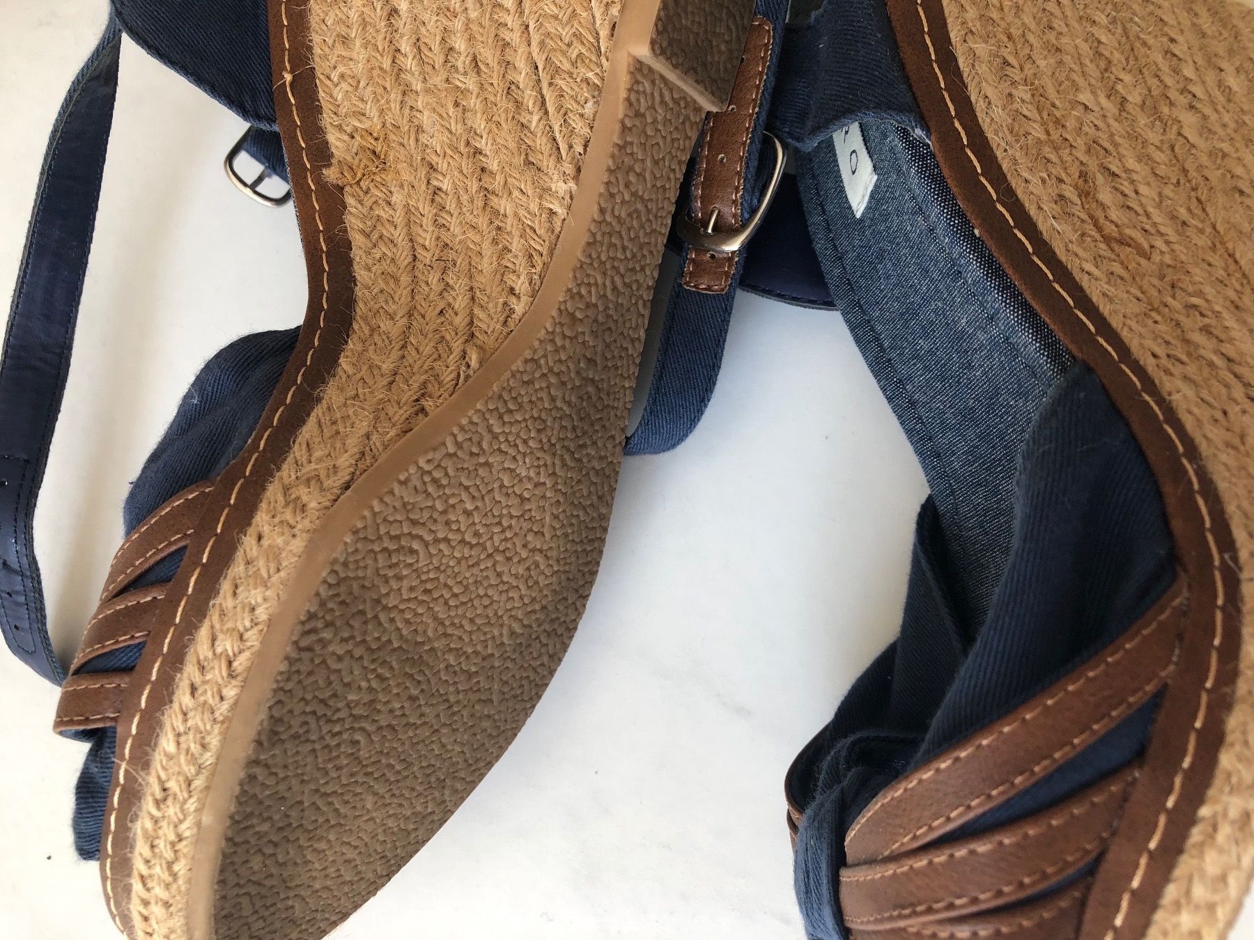 Scarpe da donna: Sandalen Gr 39 – Usato da Zell ZH venduto da Guffos 2