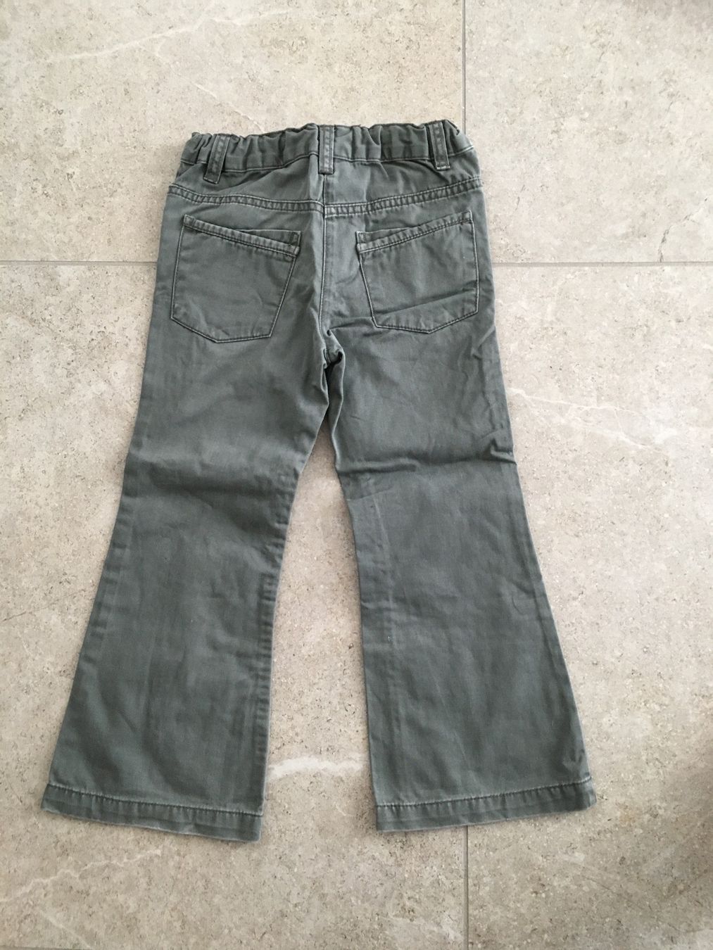 C&A Hosen: Palomino Mädchenhose Gr. 110, Bootcut, khaki – Gebraucht aus Gächlingen von Tara_devi 2
