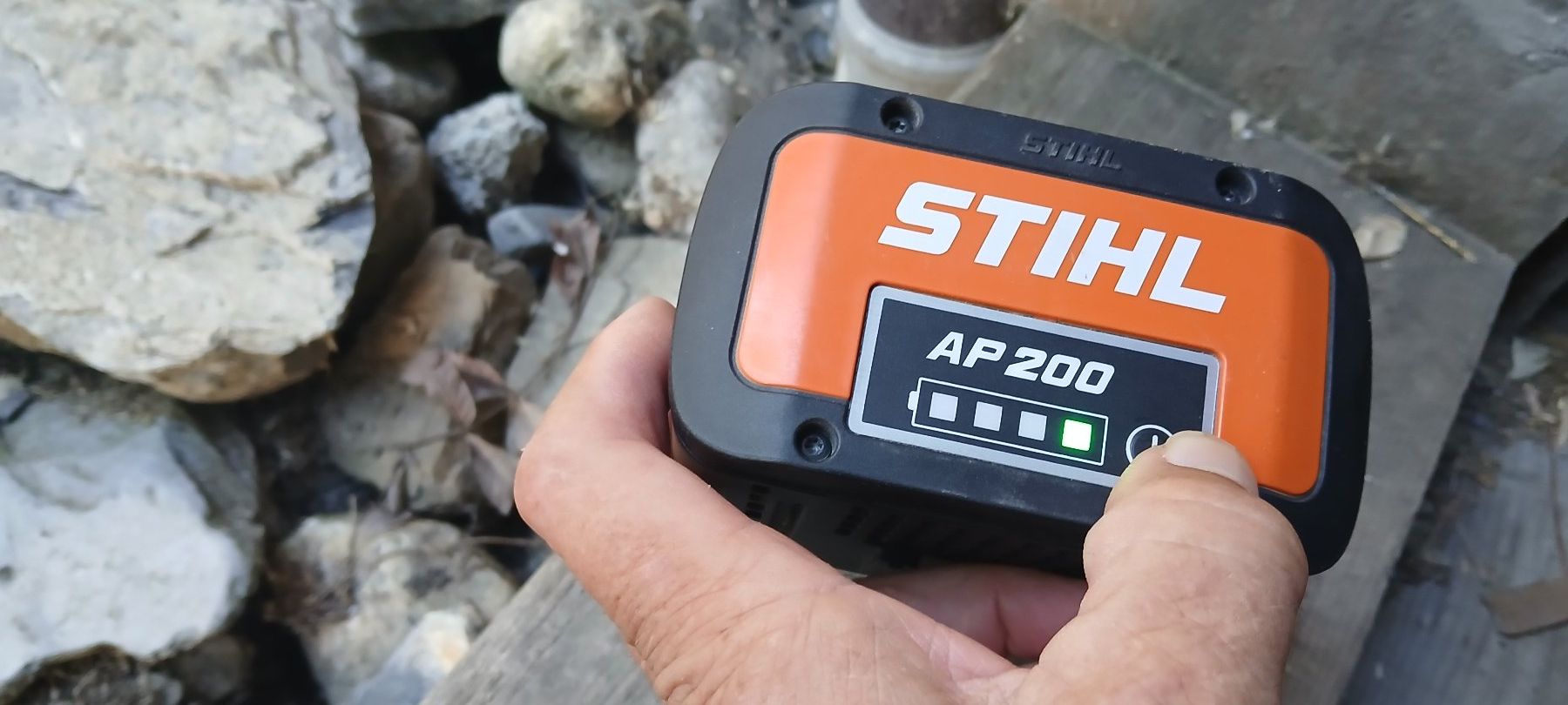 Stihl Accus & piles: Akku Stihl AP200 – Défectueux à Fanas par Skyman 2