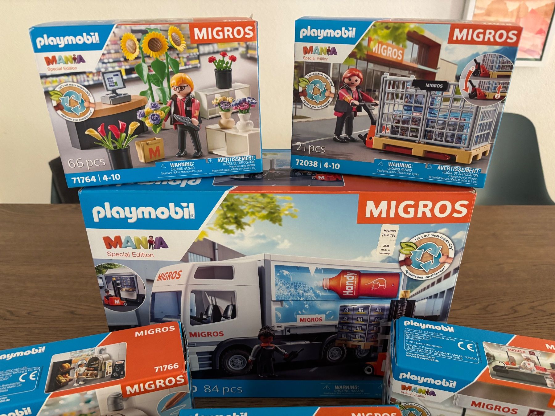 Playmobil Spielzeuge: Playmobil Migros Mania Set 6 Teile – Neu (gemäss Beschreibung) aus Niederweningen von ronboni 1