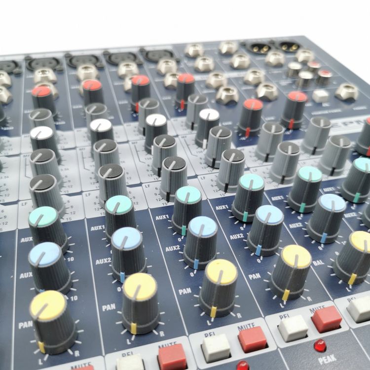 Table de mixage Soundcraft EPM6