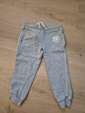 Kinder Jogginghose Vertbaudet grau Grösse 94