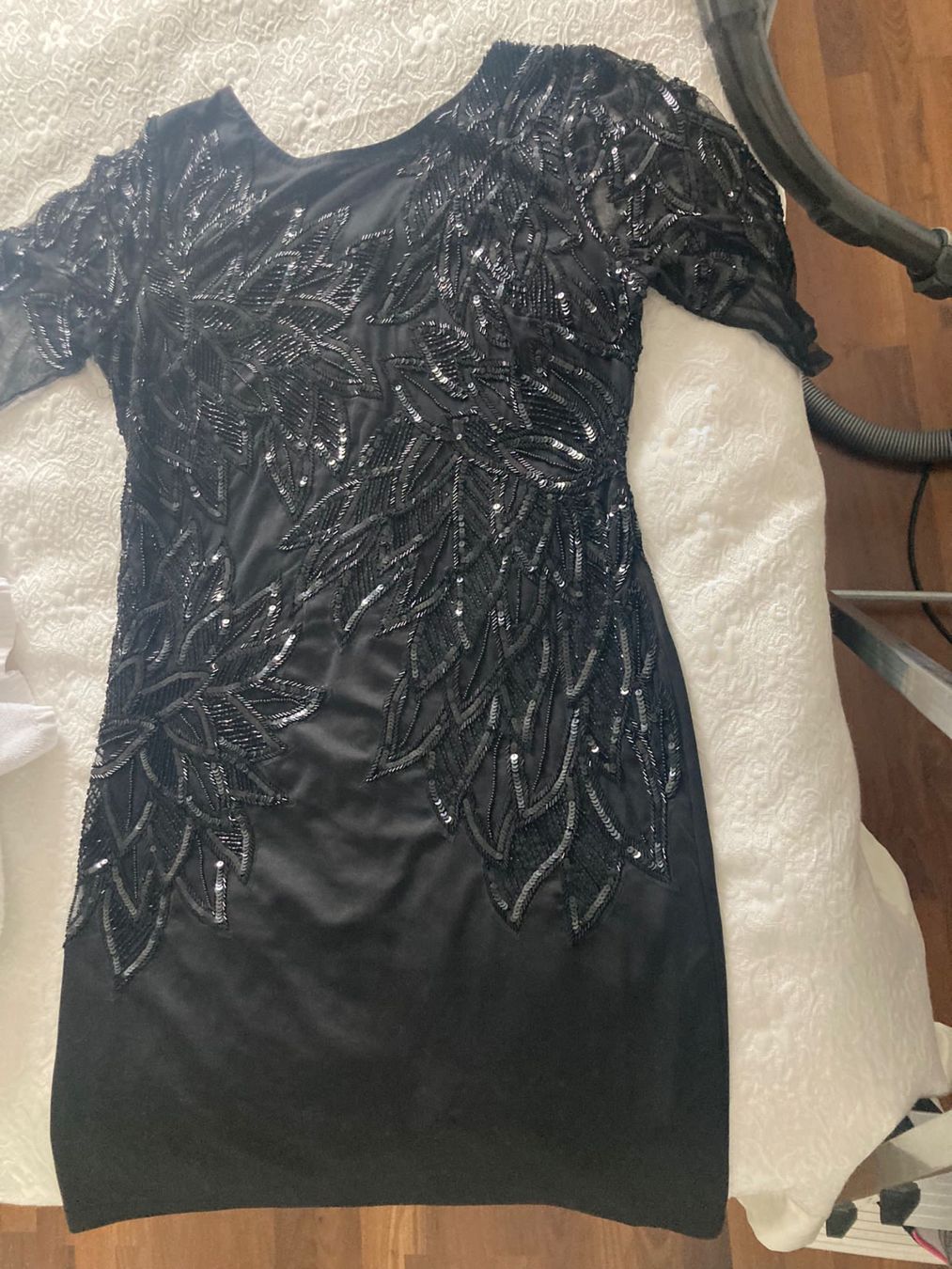 Kleider: Kleid mit Pailletten – Gebraucht aus Perlen von H.Spa
