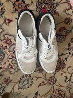 Sneaker Leder Gr. 40 wenig getragen weis/schwarz