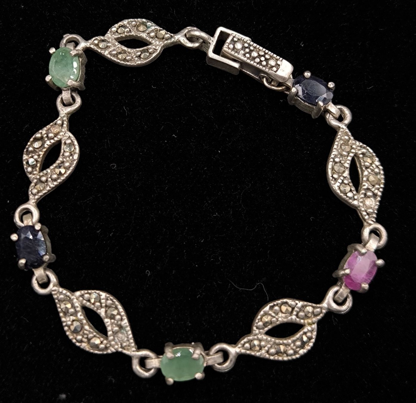 Armbänder & -reifen: Armband mit Steinen, 925er Silber – Gebraucht aus Rorschacherberg von snOOpydOg11 3