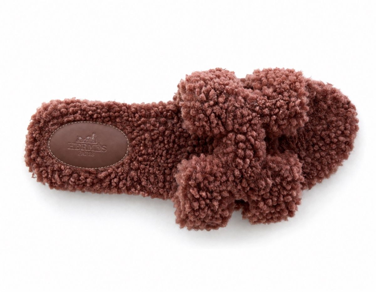 Hermès Scarpe da donna: Hermès Oran, Lammfell braun, Groesse 38.5  – Usato da Herrliberg venduto da erstmeinsdanndeins 1