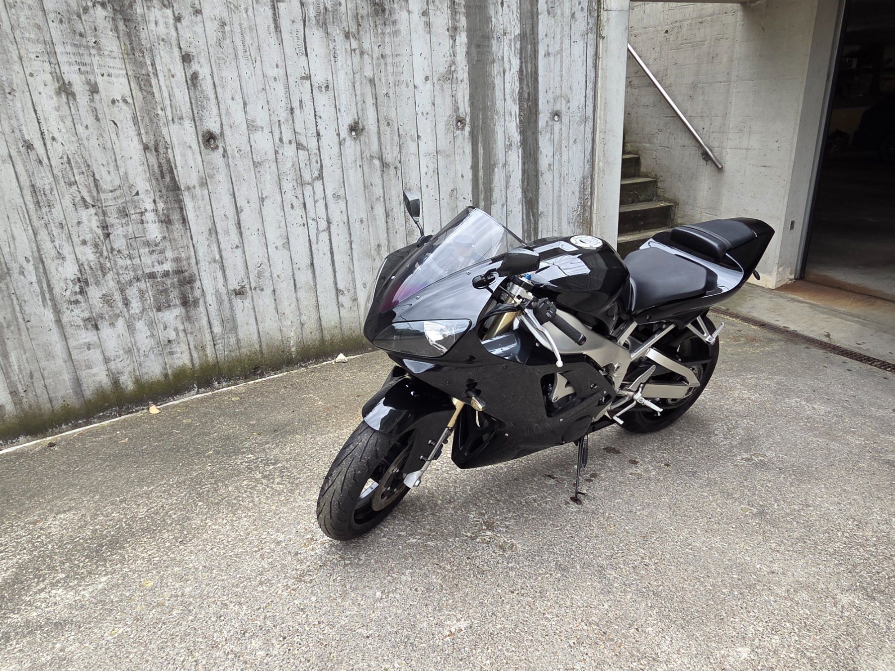 Yamaha Strada: R1 ab platz – Difettoso da Bazenheid venduto da Beltoni