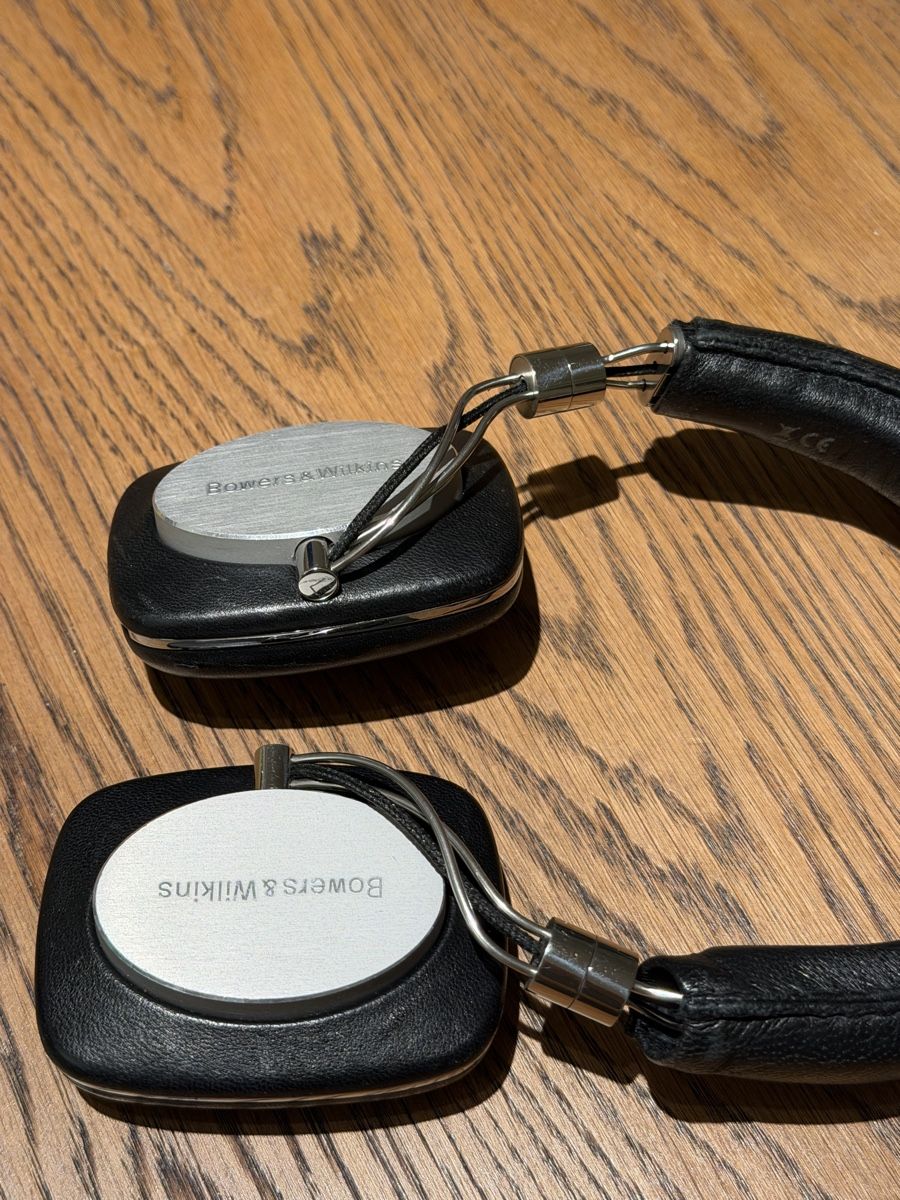 Bowers & Wilkins Cuffie: Bowers & Wilkins p5 – Usato da Zürich venduto da burbujita257 1