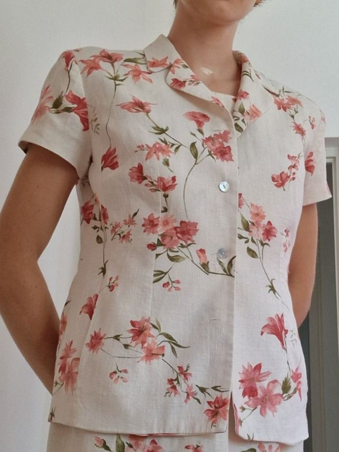 Kleiderpakete: Ensemble robe + veste à fleurs – Gebraucht aus Onex von viv_72hm