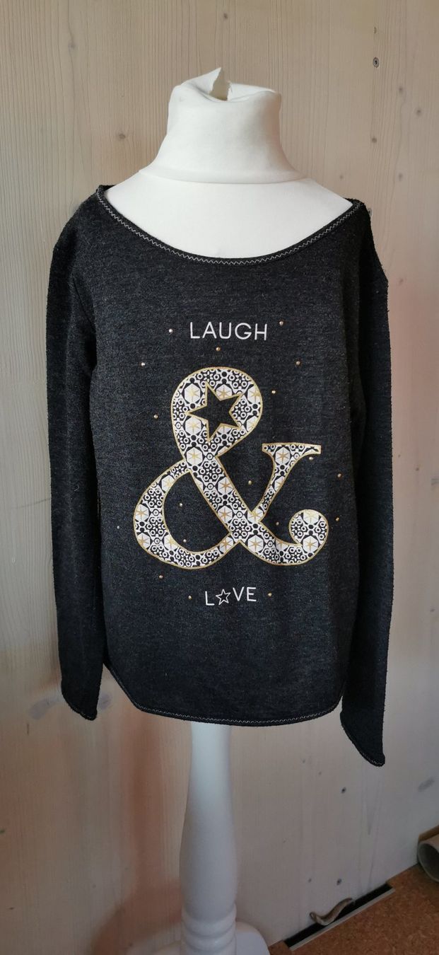 C&A Maglioni & Felpe: Schwarzer  Pullover Grösse 128 – Usato da Langendorf venduto da Laedi6