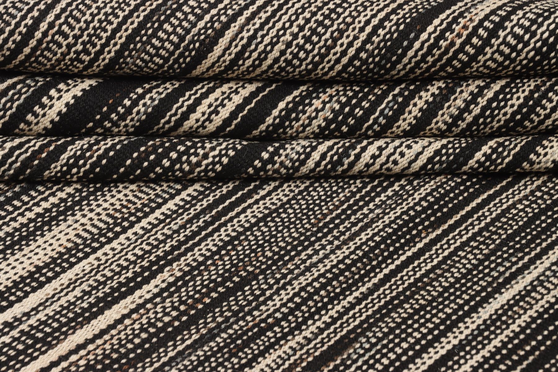 Kilim Tappeti: Moderner Kilim IKAT Teppich – Nuovo (secondo la descrizione) da Rüschlikon venduto da Brixen07 2