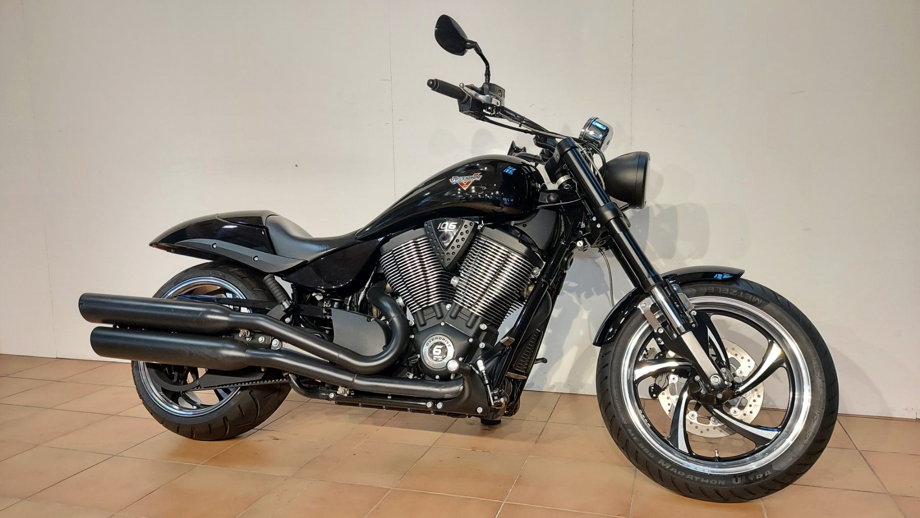 Victory Chopper: Victory Hammer 8Ball – Usato da Tägerschen venduto da Moto-Welt 2