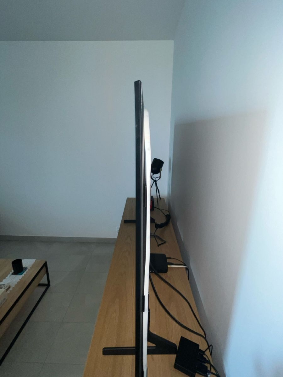 Samsung Televisori: Téléviseur Samsung Q65CA 65  – Usato da Arzier-Le Muids venduto da cma_y2wt 6