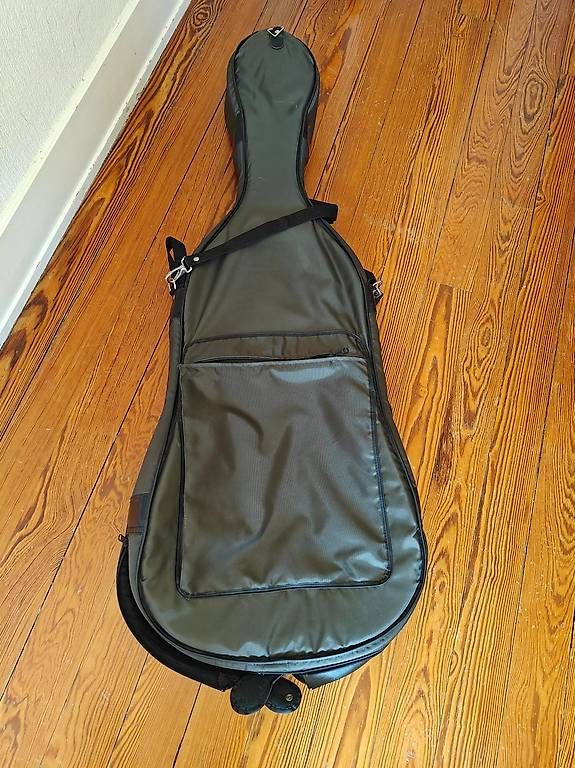 Yamaha Instruments de musique: Yamaha SVC-100 silent cello – D'occasion à Lausanne par rokobasilisk 3