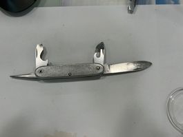 1mal Wenger  Militärmesser 1976