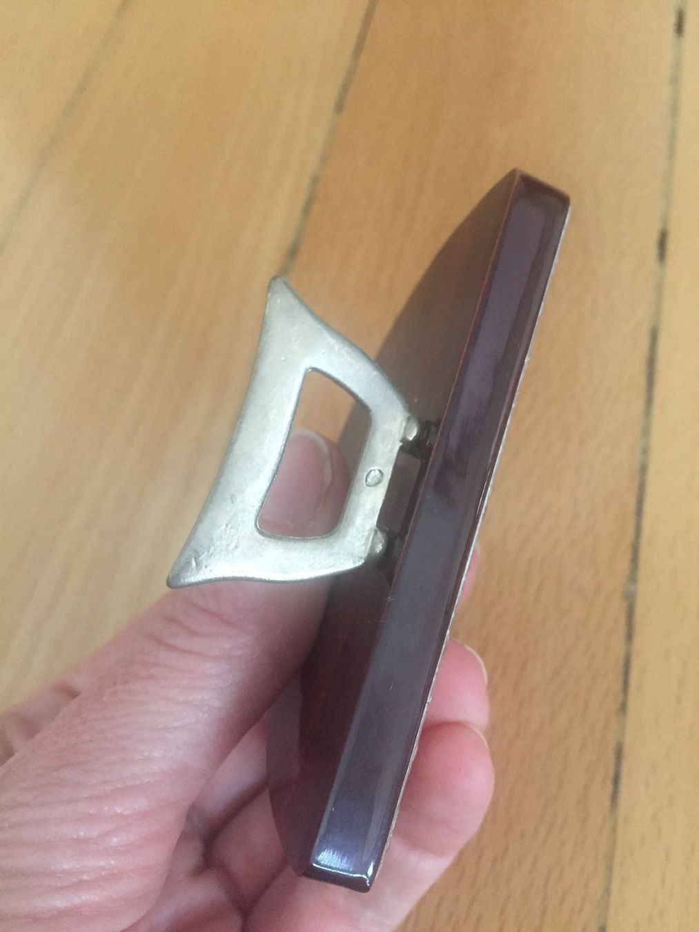 Tutte le decorazioni: Objet décoratif. Argent? Support en bois. Envoi poste +8.50 – Usato da Küssnacht am Rigi venduto da FFKA 2