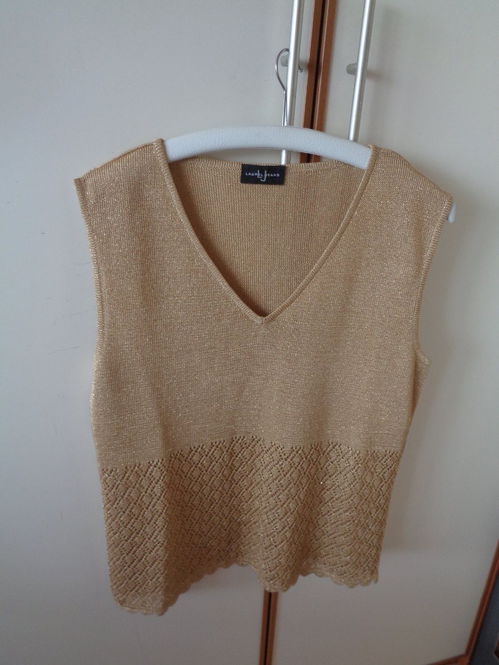 Top: tolles Top von Laurel Jeans – Nuovo (secondo la descrizione) da Frauenkappelen venduto da ninanu80