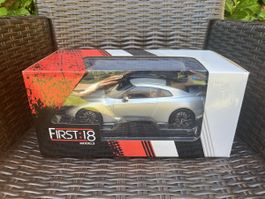FIRST:18 Nissan GT-R argent NEUF