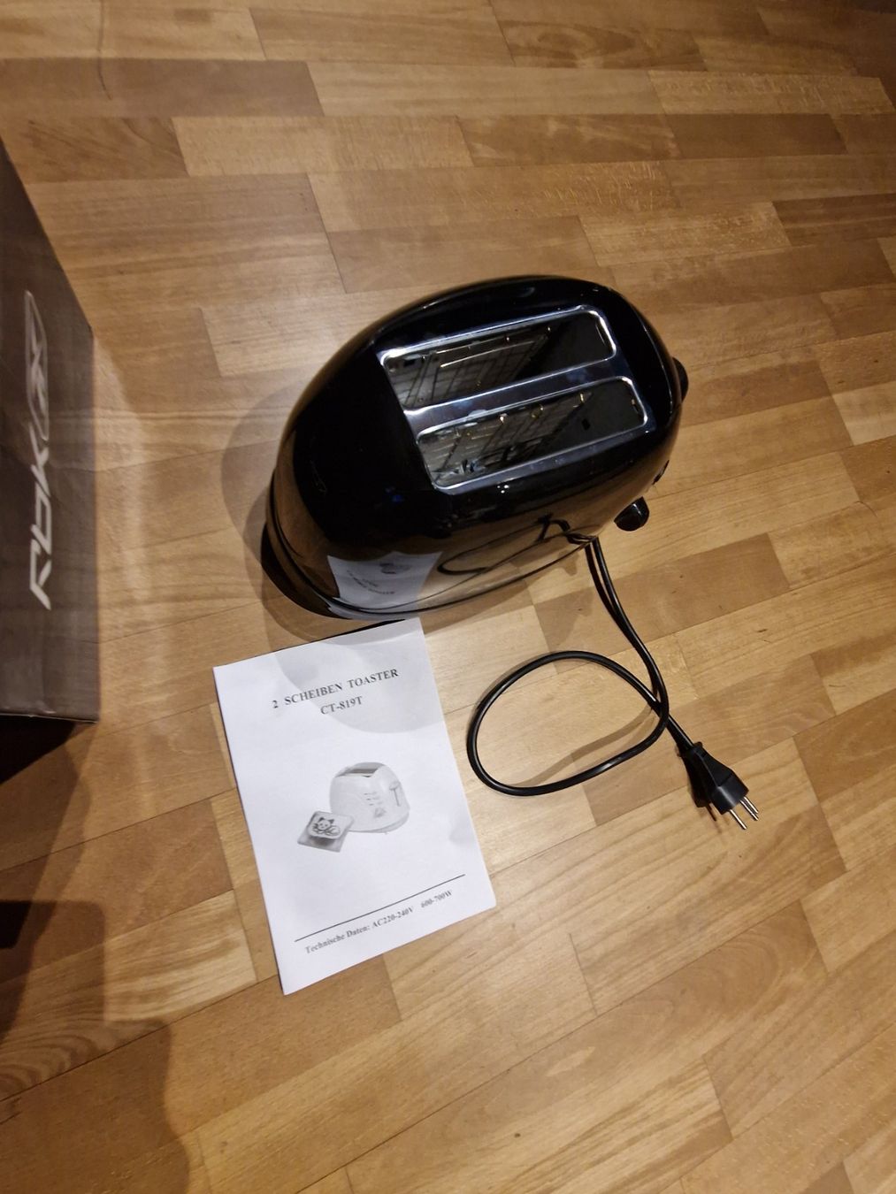 Elettrodomestici da cucina: Toaster, mit Reebok Sign, neuwertig, schwarz – Nuovo (secondo la descrizione) da Münsingen venduto da Geeskile 5