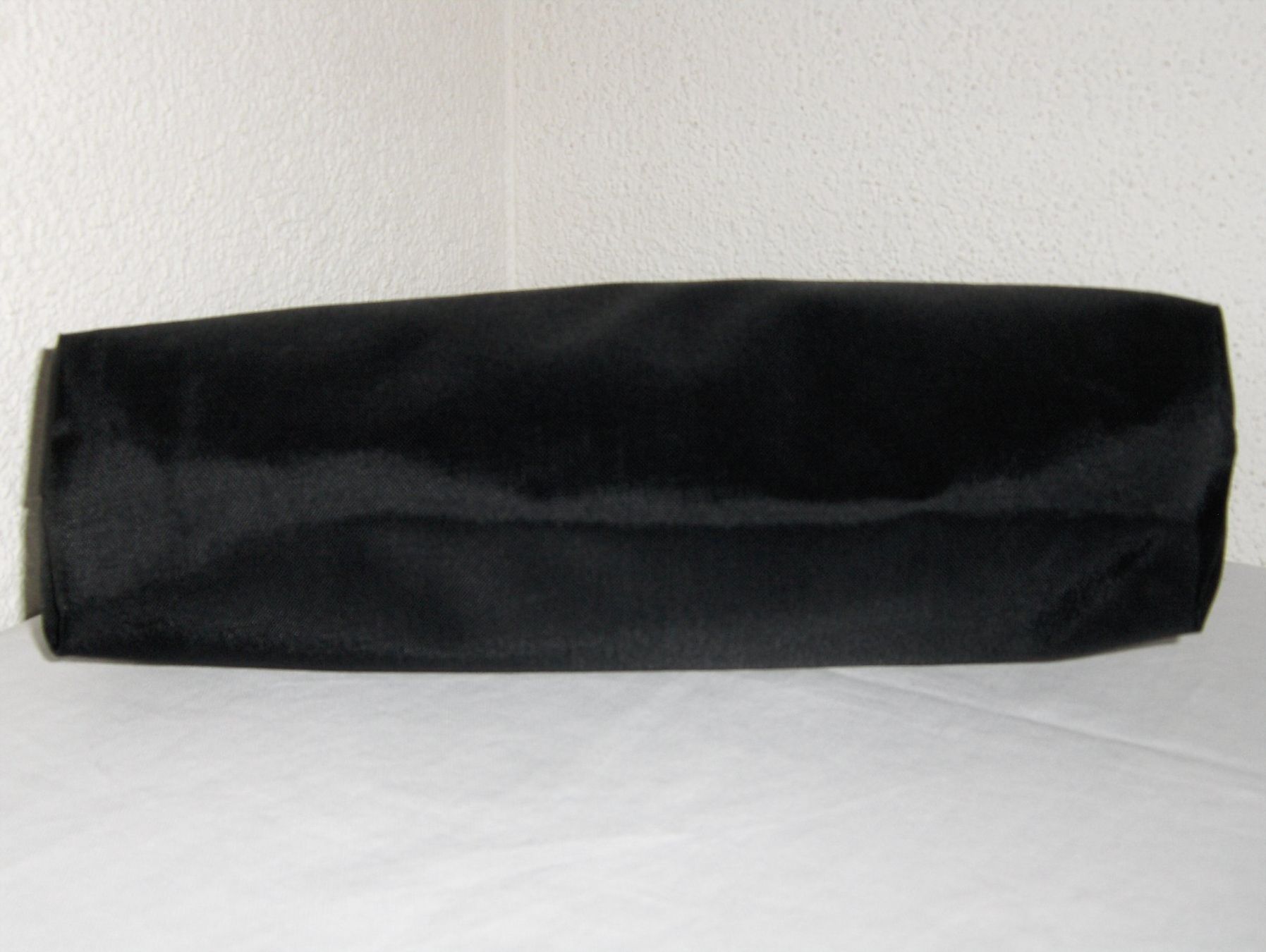 Longchamp Custodie per cosmetici: Necessaire Longchamp Farbe schwarz – Usato da Dübendorf venduto da alracfo 2
