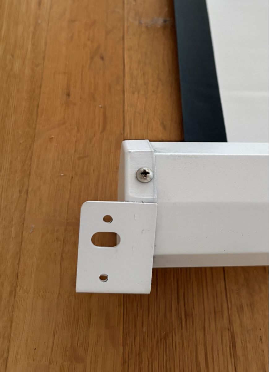 Home Cinema: Beamer Leinwand – Usato da Sisseln AG venduto da Chalcedon27 1
