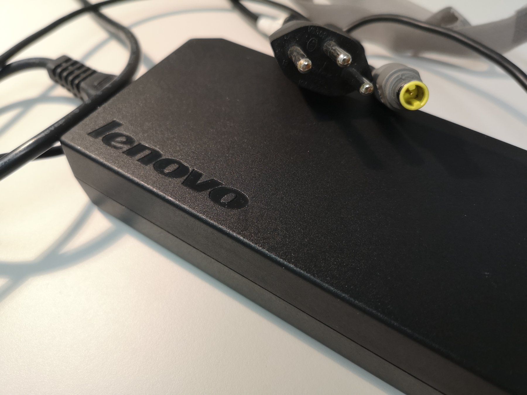 Lenovo Caricabatterie: Lenovo charger AC adapter – Usato da Renens VD venduto da kollar7 1