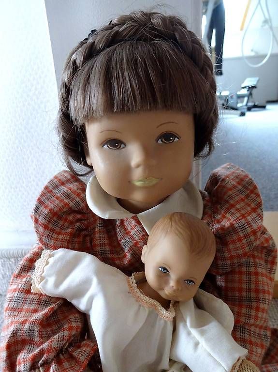 Bambole: Heidi Ott Puppe mit "Bäbeli", original – Usato da Zürich venduto da minipila 1