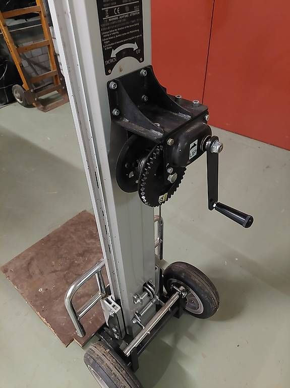 Altro per stoccaggio & trasporto: Alu-Sackkarre mit Seilwinde – Usato da Reiden venduto da Jogy6 1