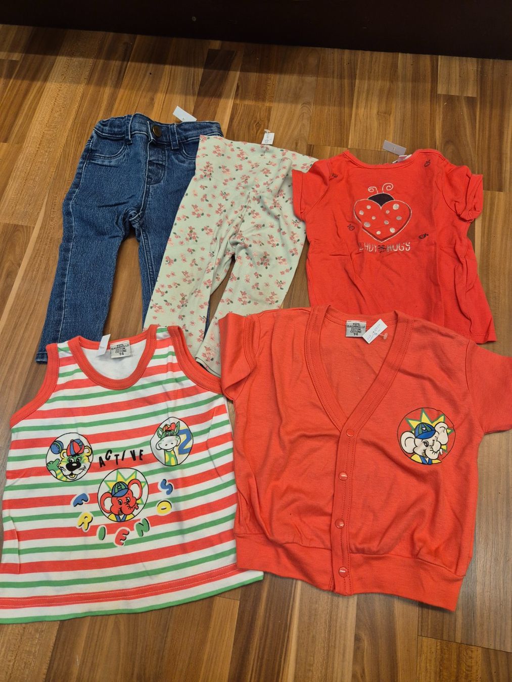 Lotti & Set di vestiti: Kleiderpaket Mädchen Gr. 74/80 -B2 – Usato da Schwarzenburg venduto da Flamingo07