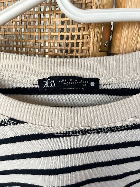 Maglioni & Felpe: 2 gestreifte Langarmshirts – Usato da Dübendorf venduto da jjs_t925 1